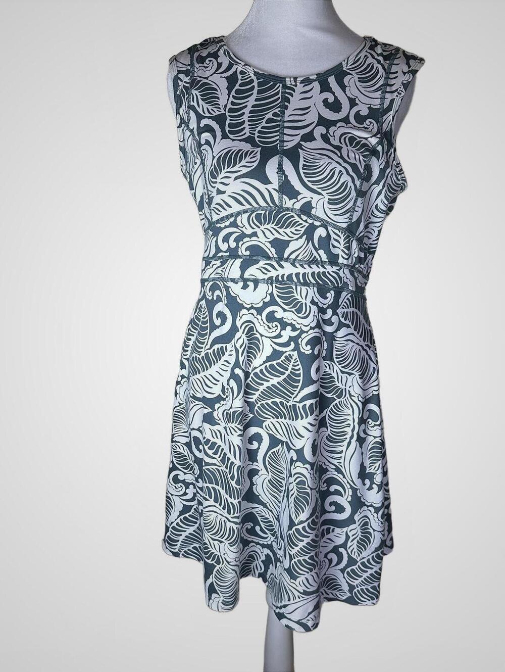 TITLE NINE muted blue tropical athletic dress travel tennis pickleball camp sm